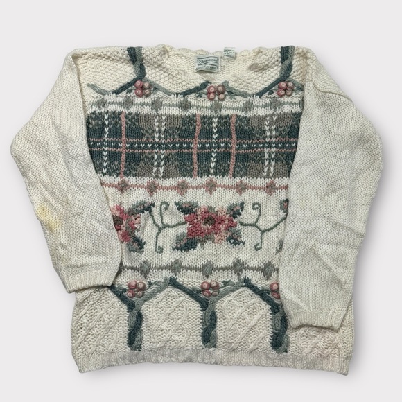 Vintage Sweaters - Vintage 80’s Flower Embroidered Sweater
